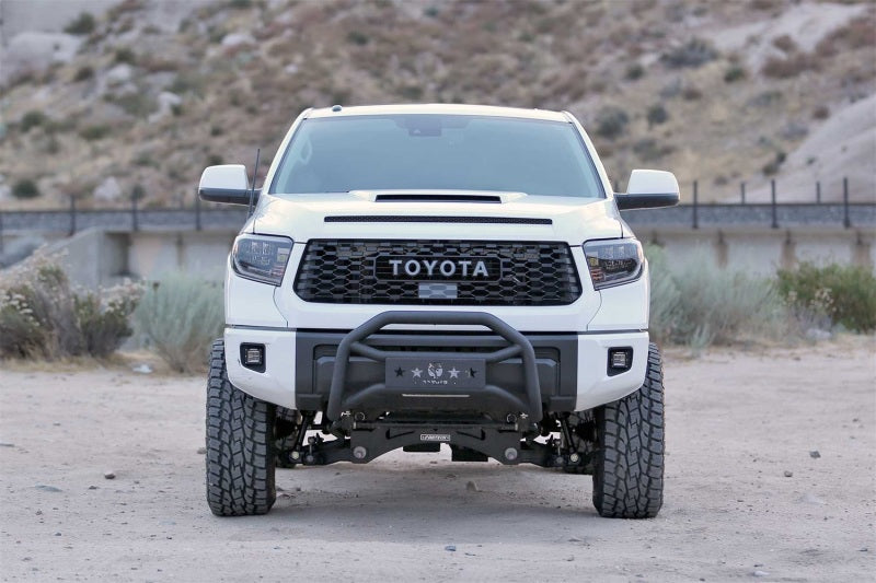 Fabtech 16-19 Toyota Tundra 4WD Trd Pro 4in Perf Sys w/Dlss 2.5 C/O Resi &Rr Dlss